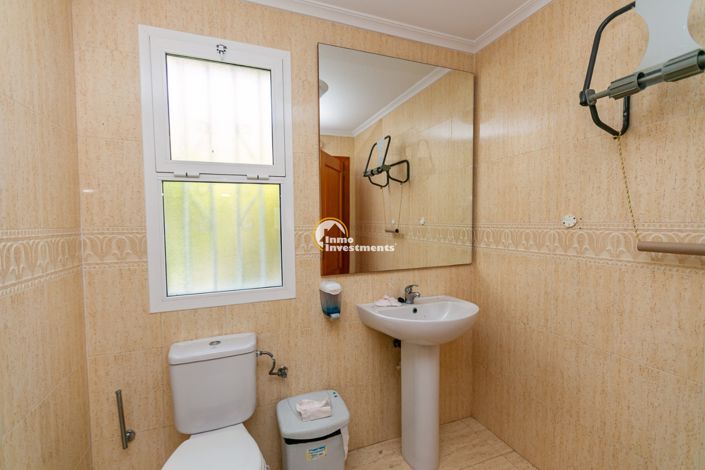 Image No.50-2 Bed Quad for sale