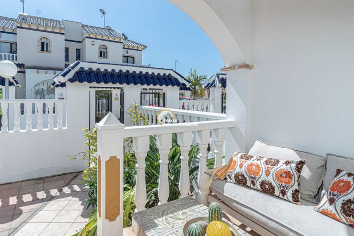Image No.34-3 Bed Townhouse for sale