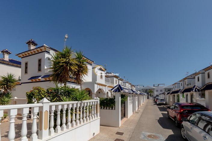 Image No.42-3 Bed Townhouse for sale