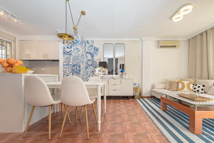 Image No.8-3 Bed Townhouse for sale