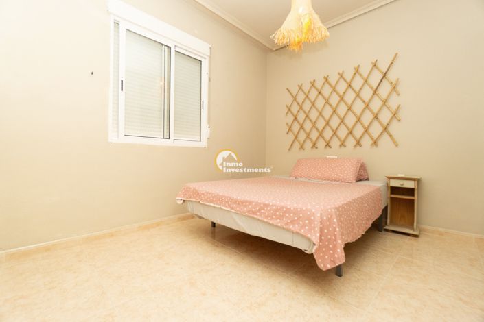 Image No.18-3 Bed Townhouse for sale
