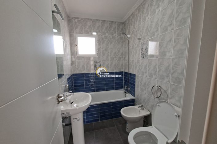 Image No.17-2 Bed Townhouse for sale