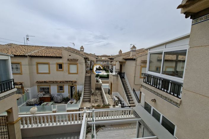 Image No.21-2 Bed Townhouse for sale