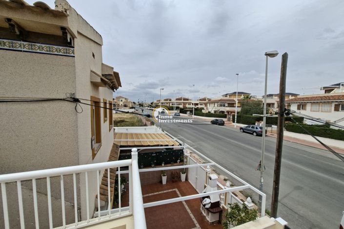 Image No.22-2 Bed Townhouse for sale