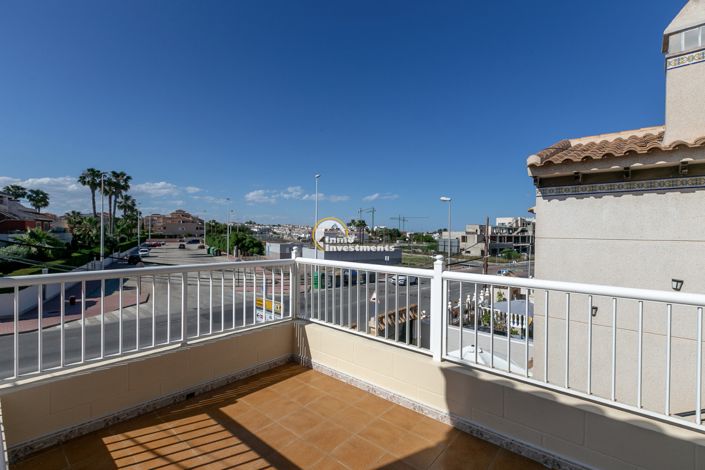 Image No.23-2 Bed Apartment for sale