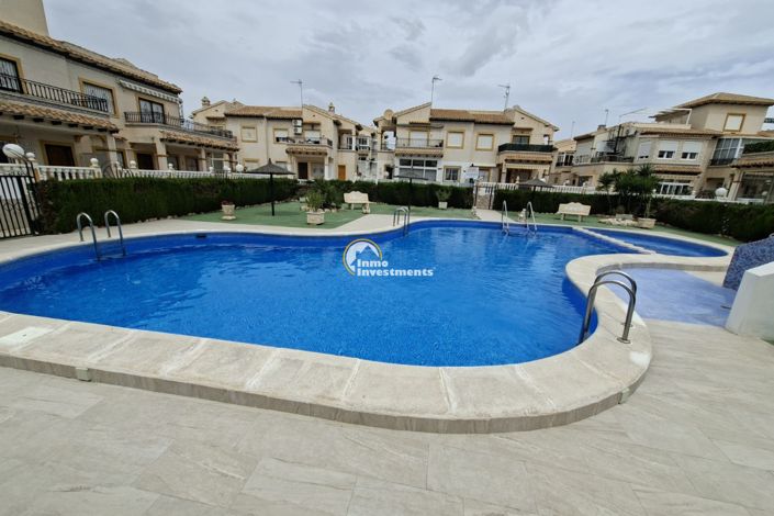 Image No.25-2 Bed Townhouse for sale