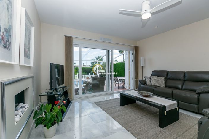 Image No.22-3 Bed Villa for sale