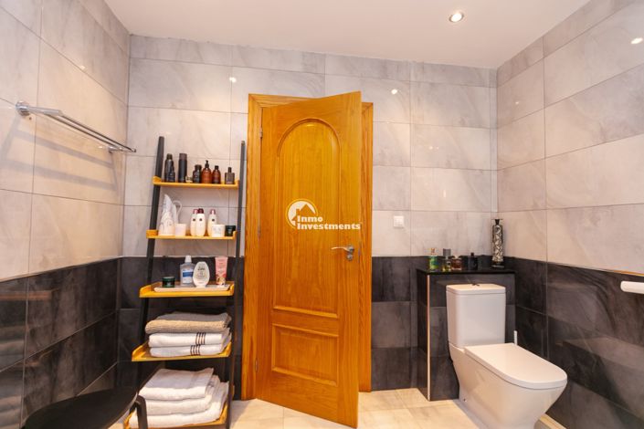 Image No.38-3 Bed Villa for sale