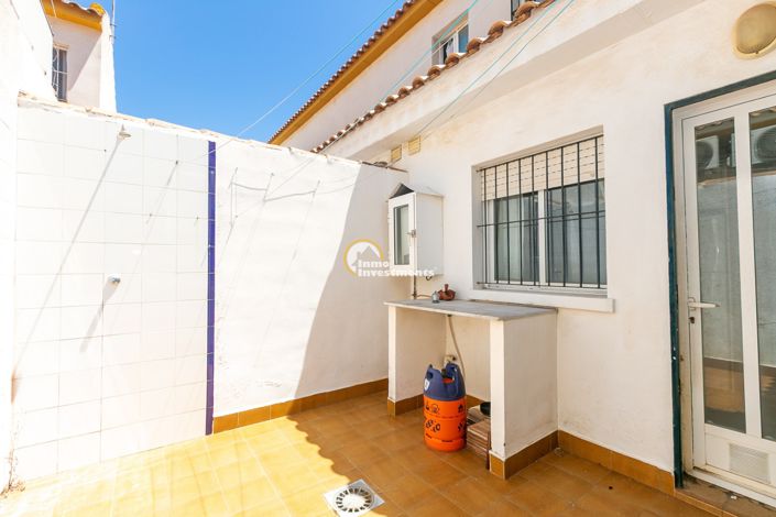 Image No.22-2 Bed Townhouse for sale