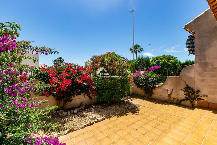 Image No.45-2 Bed Townhouse for sale