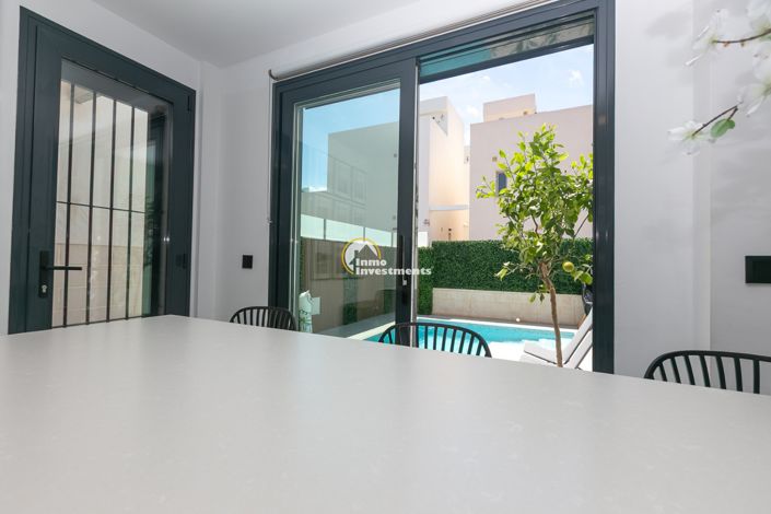 Image No.18-3 Bed Villa for sale