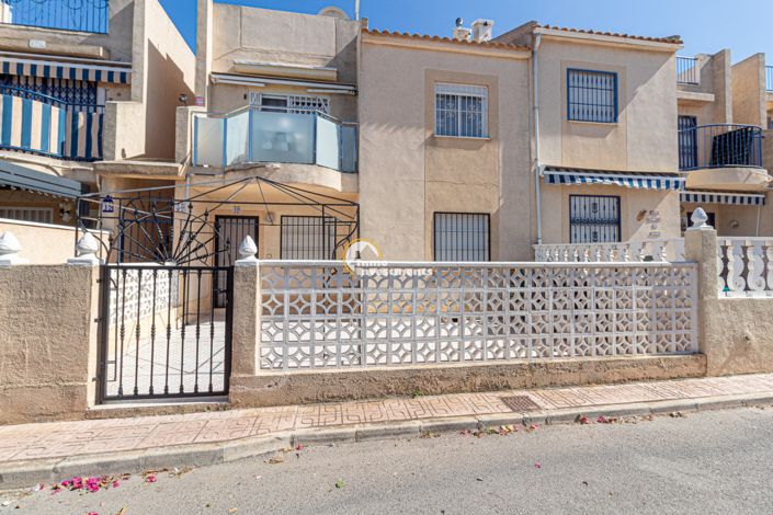 Image No.25-3 Bed Apartment for sale