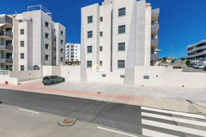 Image No.50-2 Bed Apartment for sale