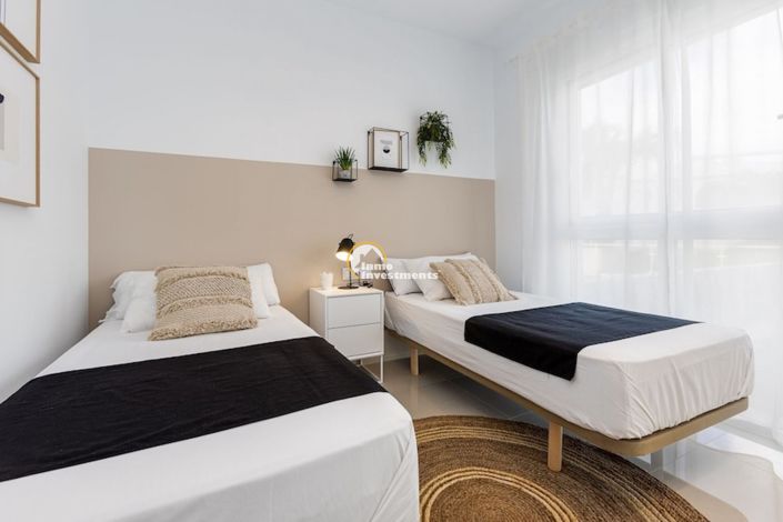 Image No.40-2 Bed Apartment for sale