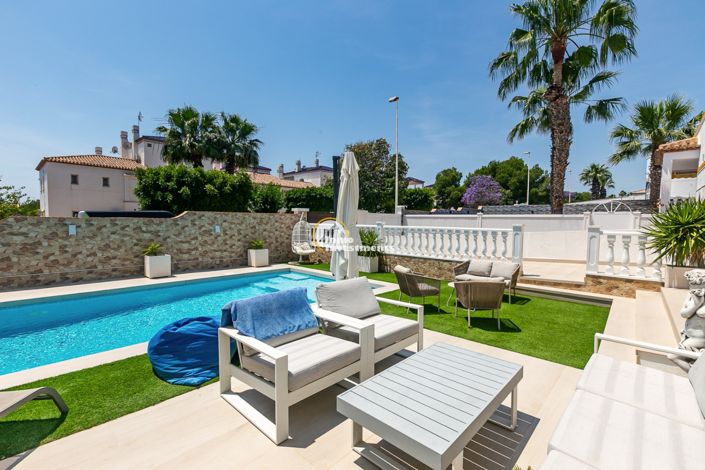 Image No.49-3 Bed Villa for sale