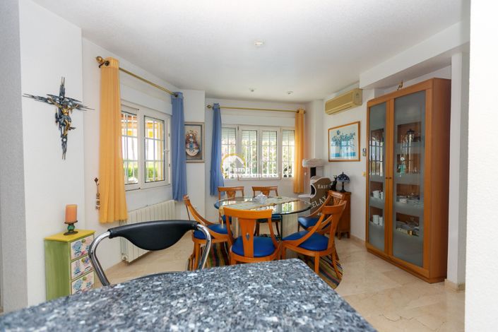 Image No.24-3 Bed Villa for sale
