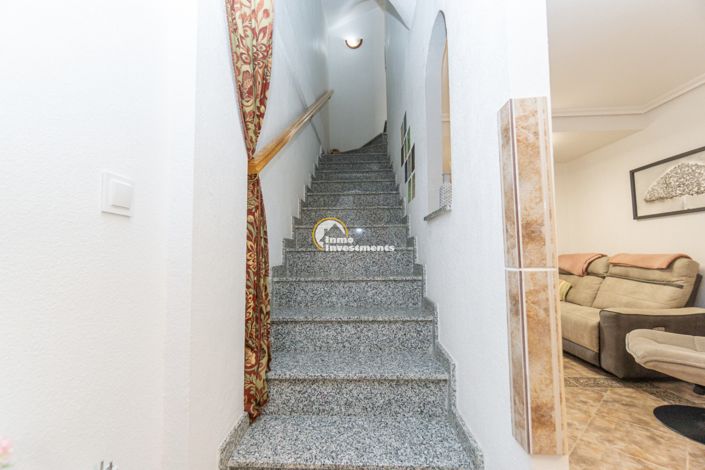 Image No.16-3 Bed Townhouse for sale