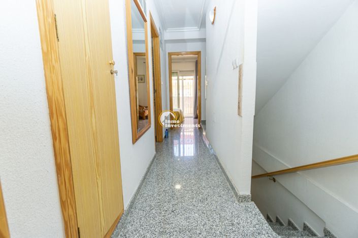 Image No.19-3 Bed Townhouse for sale