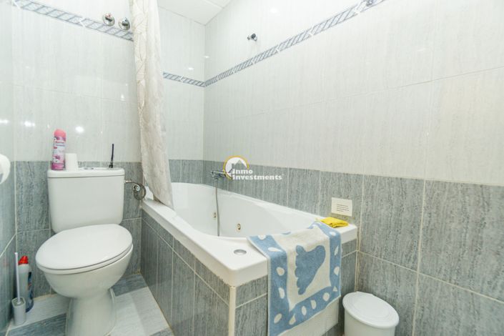 Image No.20-3 Bed Townhouse for sale