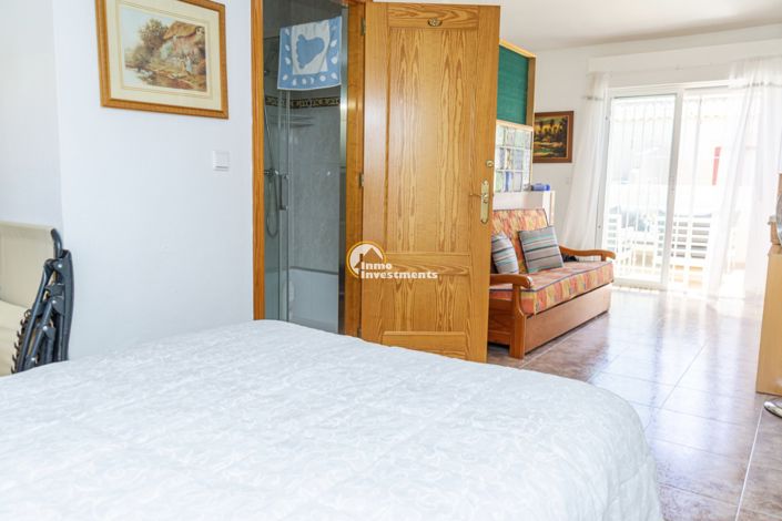 Image No.29-3 Bed Townhouse for sale