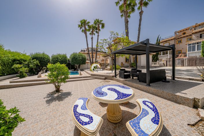 Image No.9-3 Bed Villa for sale
