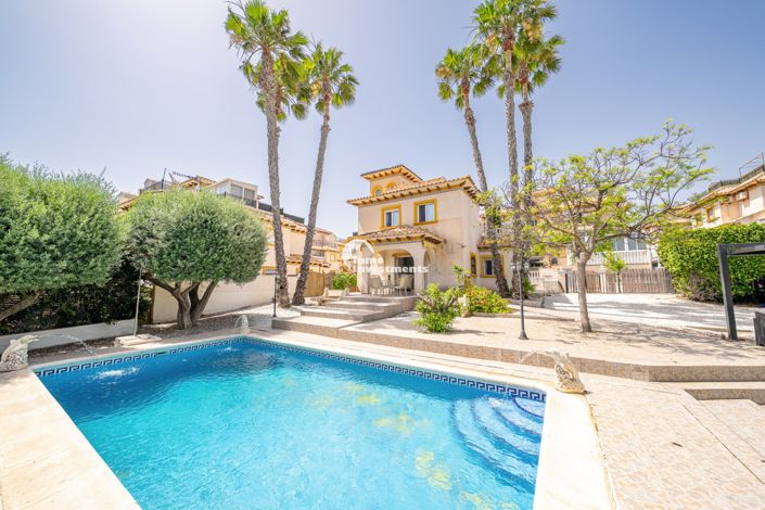 Image No.4-3 Bed Villa for sale