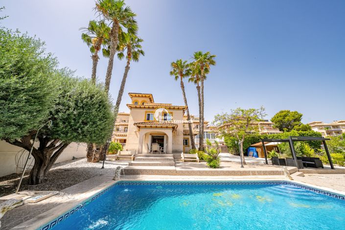 Image No.46-3 Bed Villa for sale