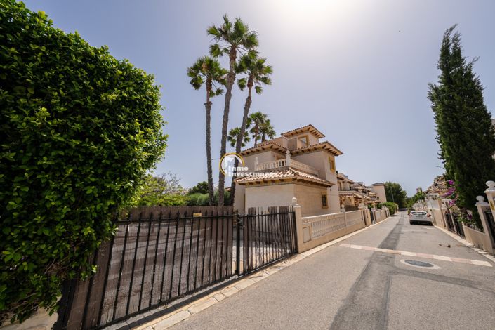 Image No.39-3 Bed Villa for sale