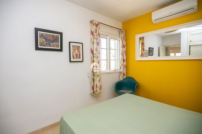 Image No.39-2 Bed Bungalow for sale