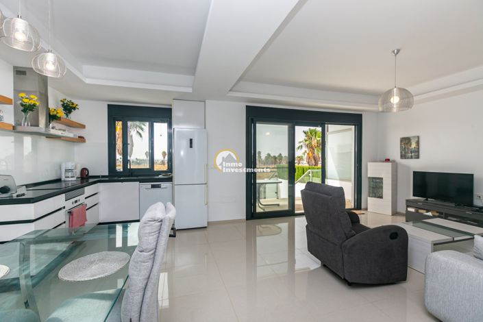 Image No.12-2 Bed Bungalow for sale