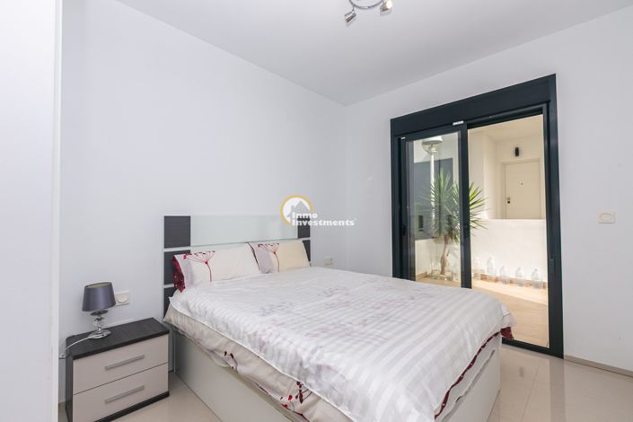 Image No.20-2 Bed Bungalow for sale
