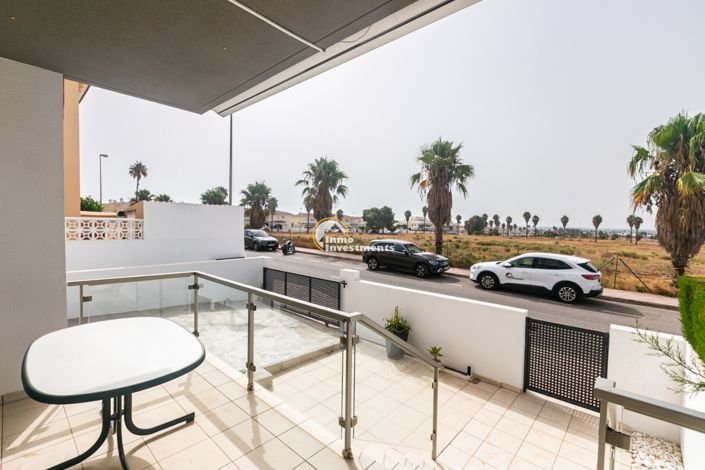 Image No.43-2 Bed Bungalow for sale