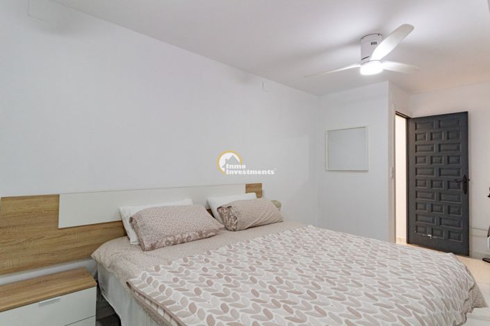 Image No.20-4 Bed Townhouse for sale