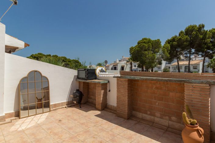 Image No.35-4 Bed Townhouse for sale