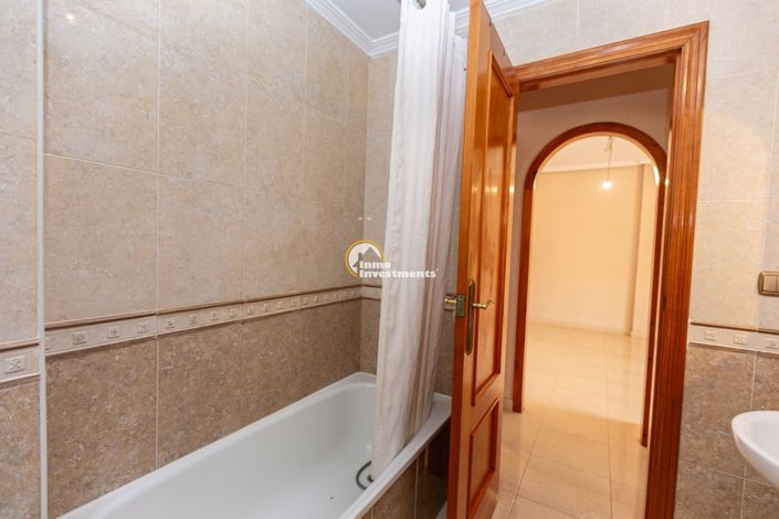 Image No.22-2 Bed Apartment for sale