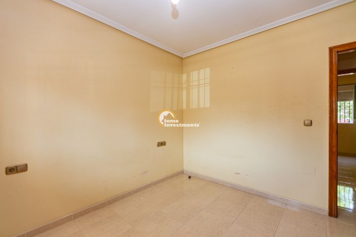 Image No.28-2 Bed Apartment for sale