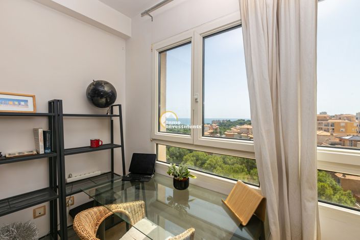 Image No.23-2 Bed Apartment for sale