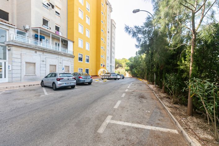 Image No.39-2 Bed Apartment for sale