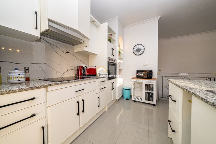 Image No.17-2 Bed Property for sale
