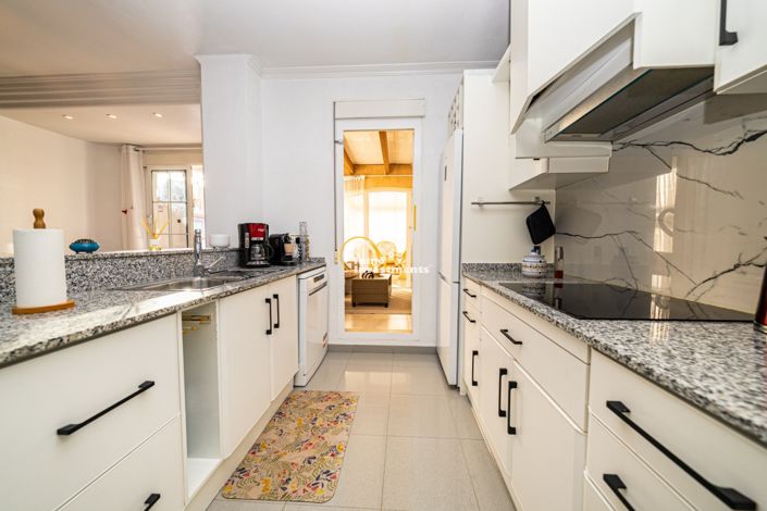Image No.19-2 Bed Property for sale