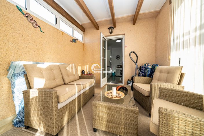Image No.20-2 Bed Property for sale