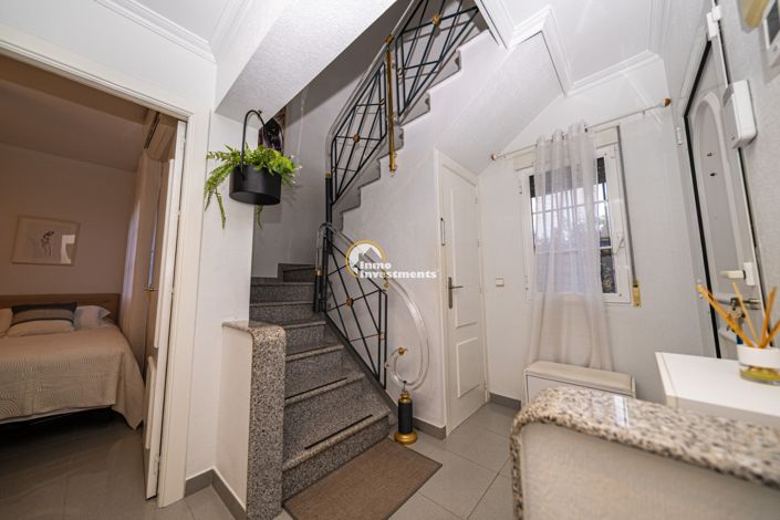 Image No.22-2 Bed Property for sale