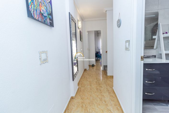 Image No.17-3 Bed Townhouse for sale