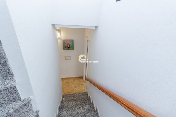 Image No.27-3 Bed Townhouse for sale