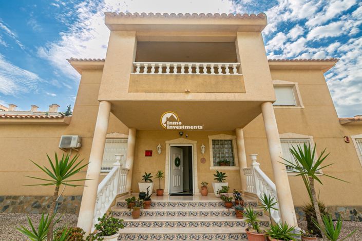 Image No.2-5 Bed Villa for sale