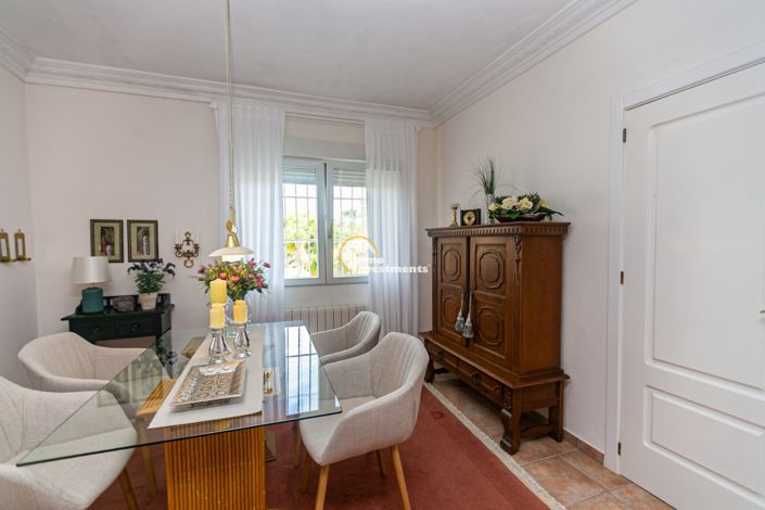 Image No.27-5 Bed Villa for sale