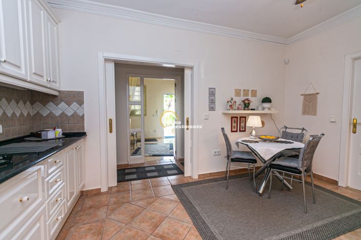 Image No.32-5 Bed Villa for sale
