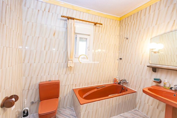 Image No.43-3 Bed Villa for sale
