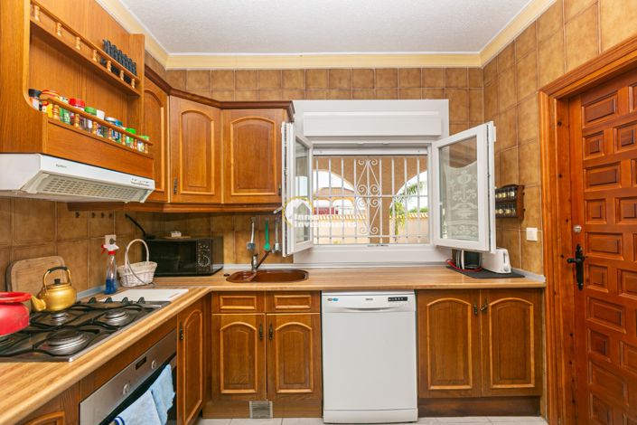 Image No.9-3 Bed Villa for sale