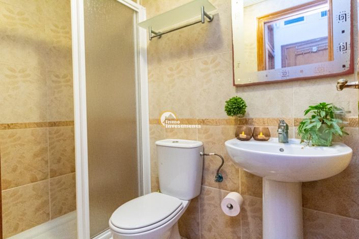 Image No.20-2 Bed Property for sale